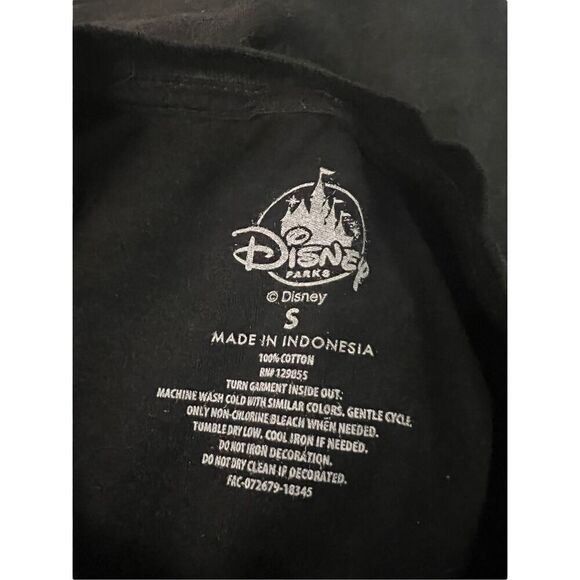 Disney Parks Men’s Small Mickey Mouse T-Shirt Brown Short Sleeve Donut Judge Me - Picture 5 of 5